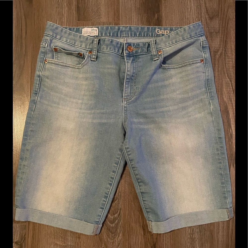 GAP Shorts